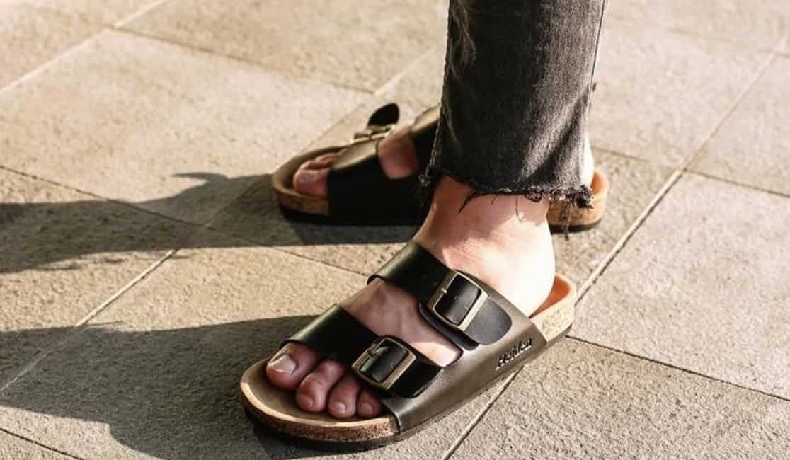  Buy leather open toe sandals + best price 