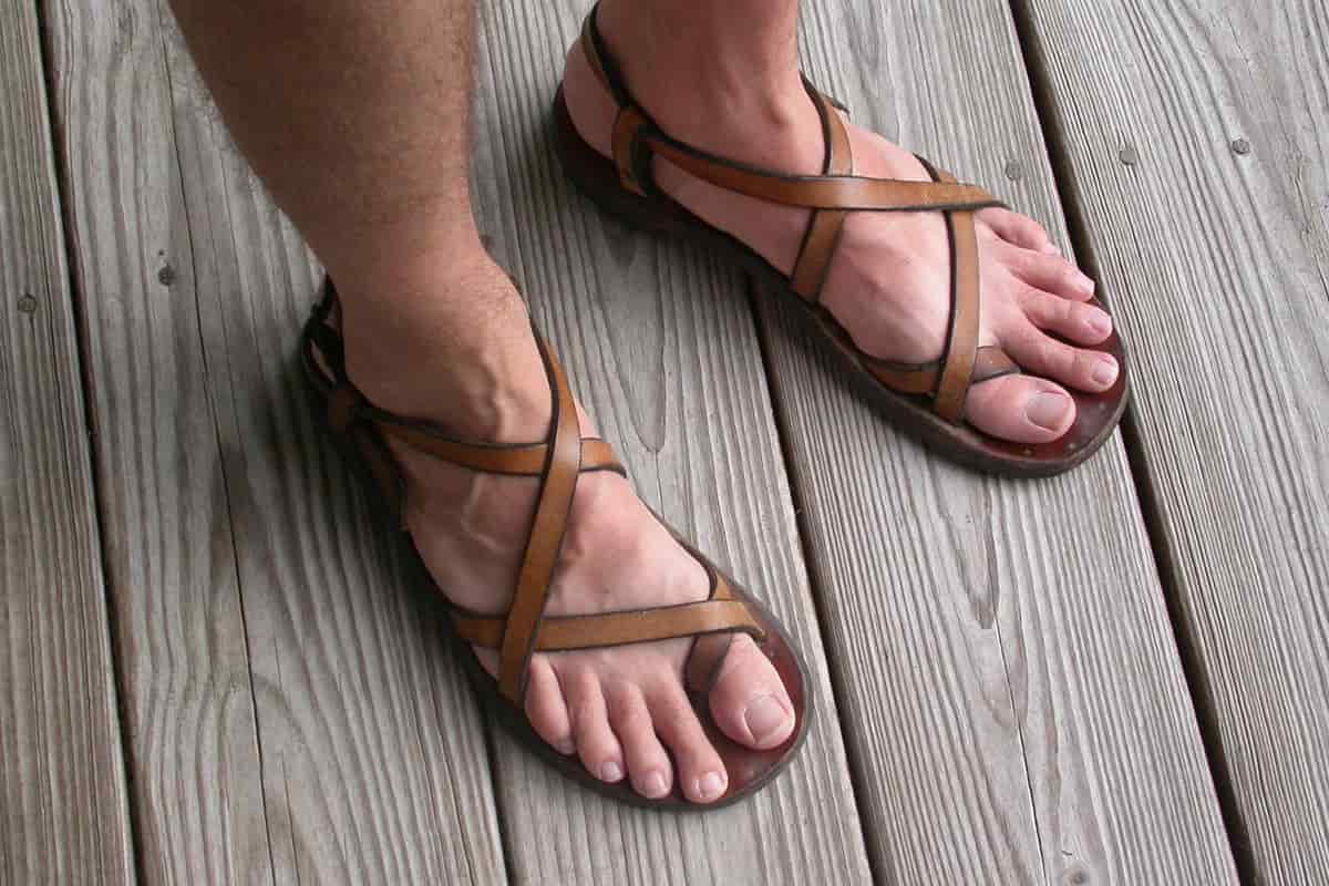  Buy And Price Best plastic sandals for men 